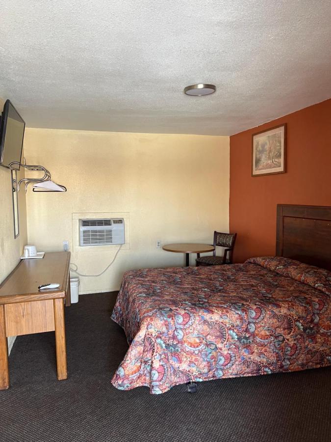 Economy Inn Одесса Экстерьер фото