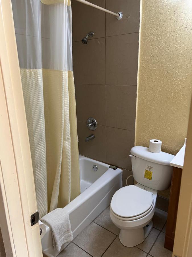 Economy Inn Одесса Экстерьер фото